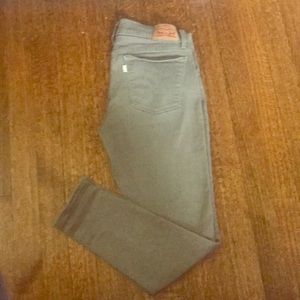 I am selling pants